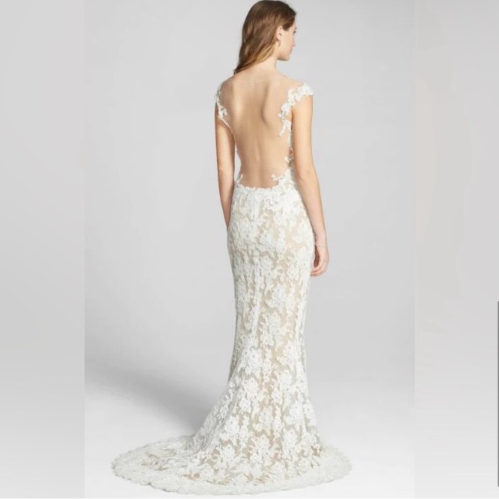 Reem Acra Eve Illusion Yoke Embroidered Lace Column Wedding Dress Gown